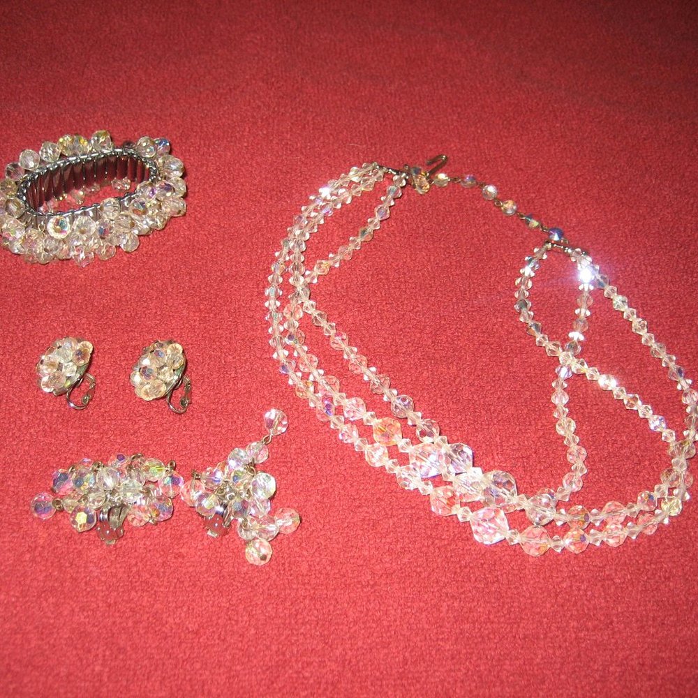 VINTAGE SET OF (4) AURORA BOREALIS GLASS JEWELRY